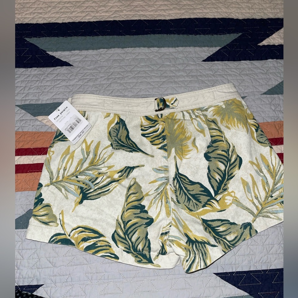 Free People | Leaf Print Short